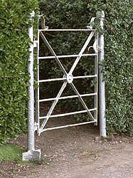 Gates right